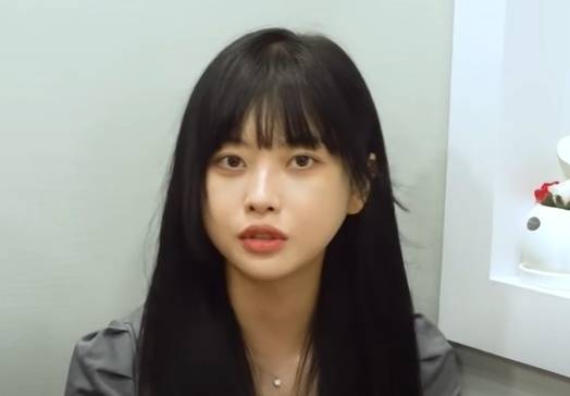 유튜버 고말숙(본명 장인서)이 한 유튜브 방송에 출연해 결혼식 ‘축사’에 대한 언급이 나오자 “소 키우는 데 아니냐”고 말해 문해력 논란이 인 장면. [유튜브 ‘꼰대희’ 캡처]