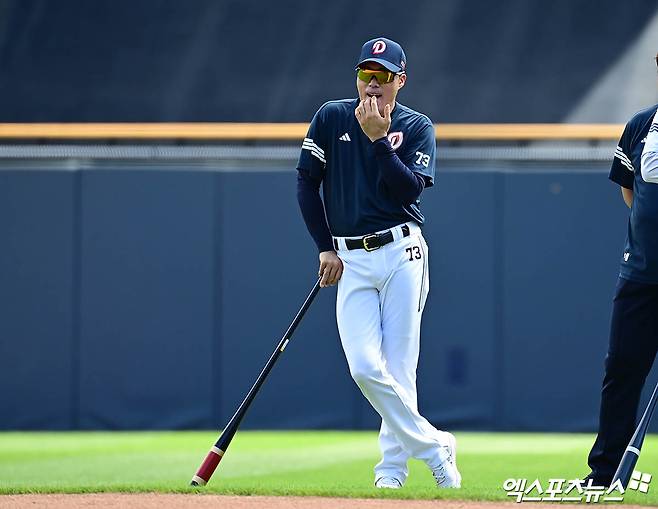 2025시즌 5월부터 페넌트레이스 종료까지 두산 베어스를 이끌었던 조성환 감독 대행. 사진 엑스포츠뉴스 DB