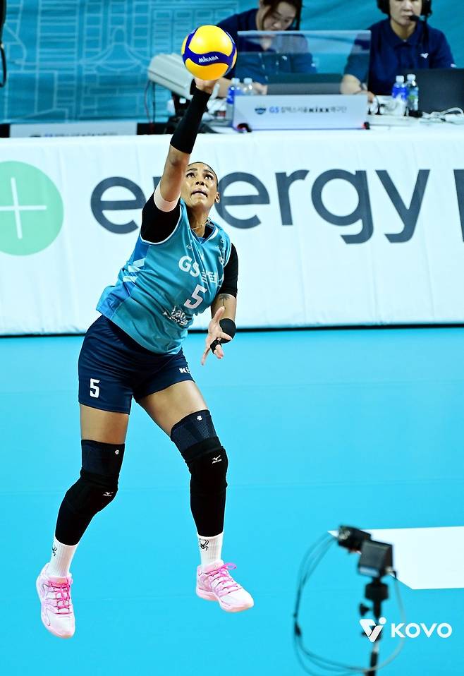 GS칼텍스 실바의 스파이크 서브 [한국배구연맹 제공. 재판매 및 DB 금지]