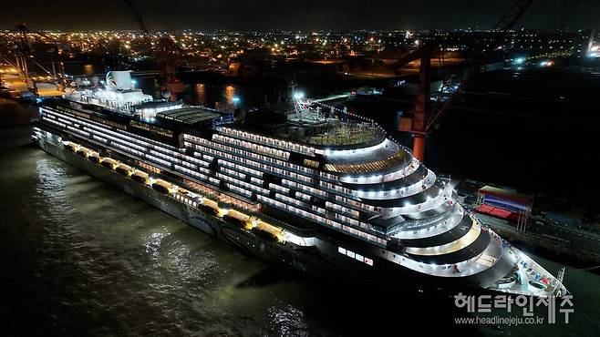 준모항 체험단이 승선할 13만 5000톤급 크루즈인 '아도라 매직시티호'. (사진=제주특별자치도)