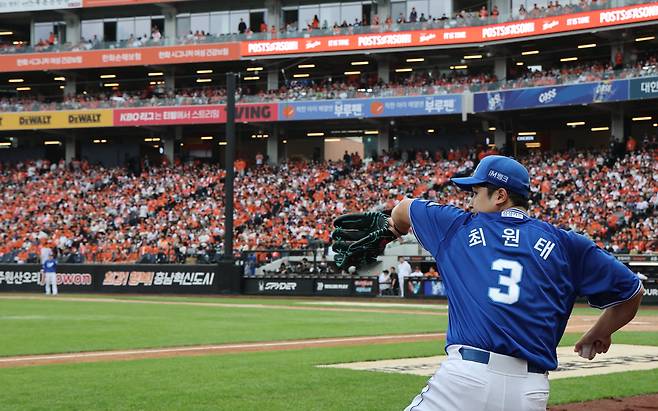 지난 19일 대전 한화생명볼파크에서 열린 프로야구 2025 신한 SOL뱅크 KBO 플레이오프 2차전./뉴스1