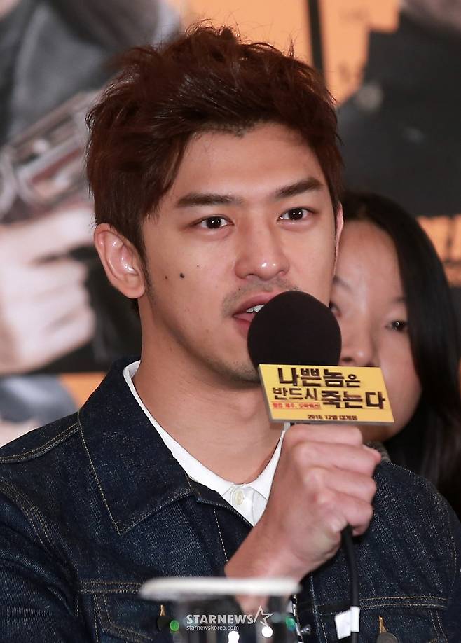 $ 배우 진백림이 2일 오후 부산광역시 해운대구 중동 노보텔엠버서더호텔에서 열린 영화 '나쁜놈은 반드시 죽는다' 제작보고회에서 인사말을 하고 있다.  '나쁜놈은 반드시 죽는다'는 중국인 젊은 남자와 그 친구들의 미스터리한 한국 여성을 제주도에서 만나면서 벌어지는 이야기를 담은 작품으로 오는 12월 초 국내 개봉을 앞두고 있다. /사진=김창현 기자 chmt@