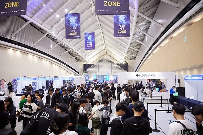 지난해 10월 송도컨벤시아에서 열린 '인천 e스포츠 챌린지 스쿨리그' <인천시 제공>