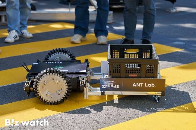 '액티브 옴니 내비게이션 트랜스포터' / 사진 = 현대차 제공