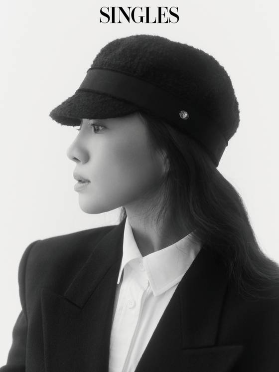 〈사진=싱글즈〉