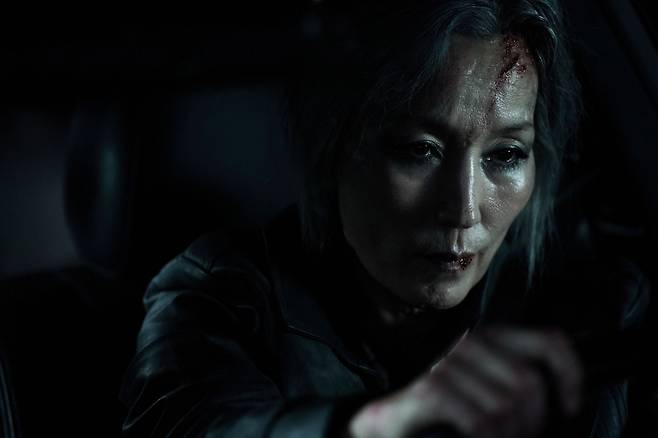 Lee Hye-young in "The Old Woman with the Knife" (Next Entertainment World)