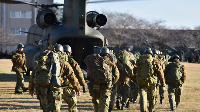 항공 훈련을 준비하는 일본 자위대 [방위성]
