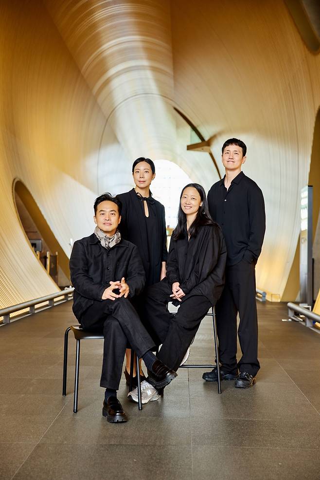 입센 3부작 중 첫 작품 ‘유령들’로 돌아온 양손 프로젝트 양종욱, 양조아, 박지혜 연출, 손상규 [LG아트센터 제공]