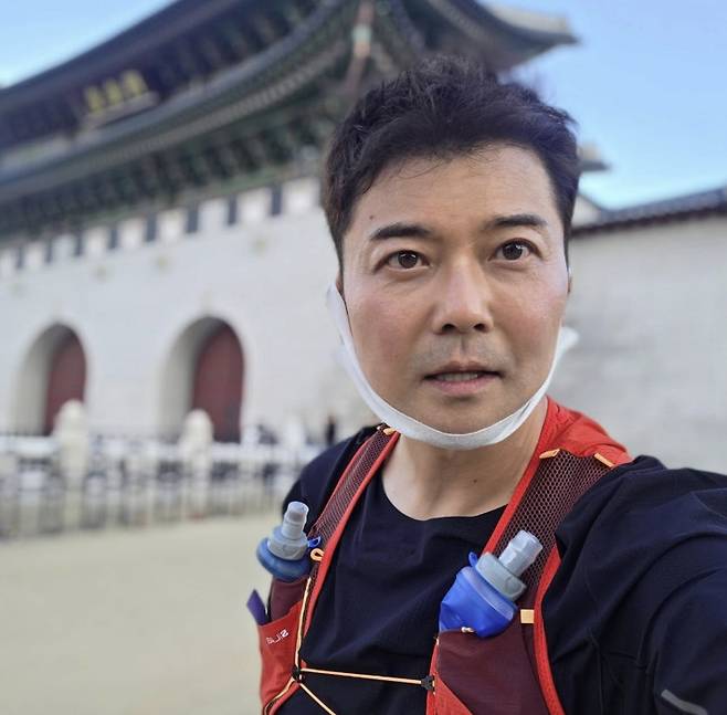 전현무 소셜 계정 캡처