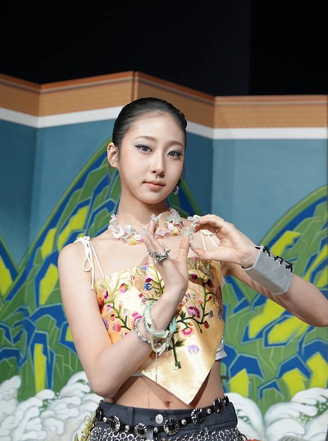 비비업 지윤. 이고이엔티 제공