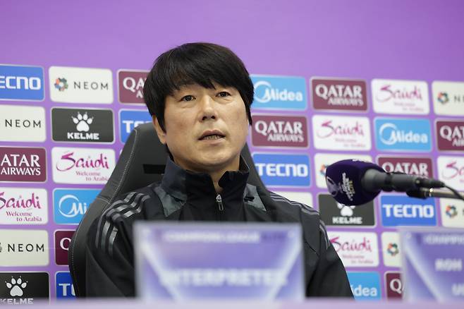 노상래 울산 감독대행은 이달 9일 8년만에 프로팀&nbsp;지휘봉을 잡았다. 2017년 전남 감독을 끝으로 사령탑 욕심을 내려놨지만 위기에 빠진 팀을 구하고자 대행직을 수락했다. 사진제공│한국프로축구연맹