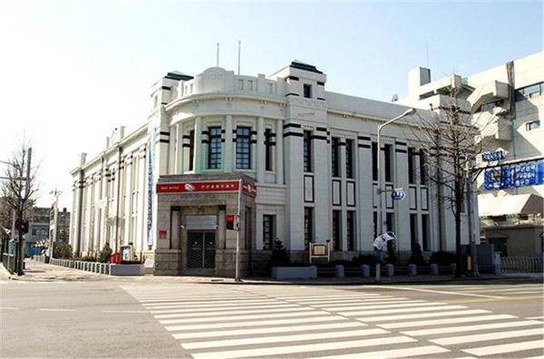 옛 인천 우체국 전경 < 인천시 제공>