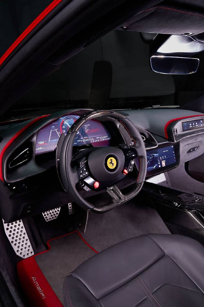 페라리가 23일 국내 공식 출시한 페라리 아말피 (사진=페라리코리아)