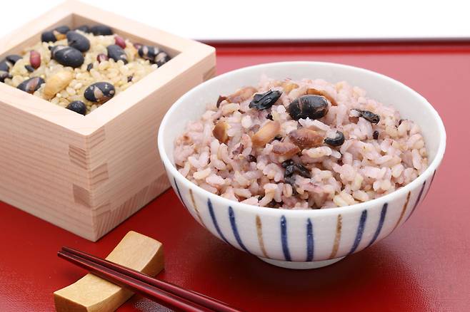 건강을 생각한다면 잡곡밥이 훨씬 유리하다는 사실은 잘 알려져 있다. 사진= 게티이미지뱅크