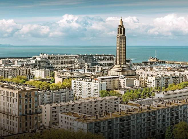 르아브르 시청사 18층 전망대에서 바라본 르아브르 전경(프랑스관광청 제공)