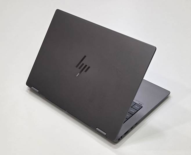 HP 옴니북 X 플립 14. 사진=구자윤 기자