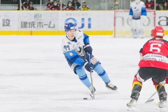 한국 선수 최초로 AHL에 진출한 이총민. 사진[연합뉴스]