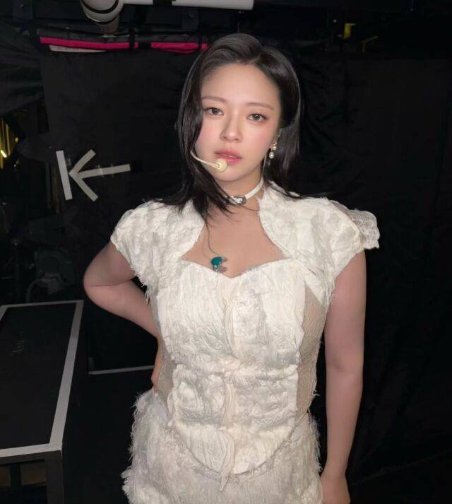 트와이스 정연이 데뷔 10주년 소감을 전했다. / 정연 인스타그램