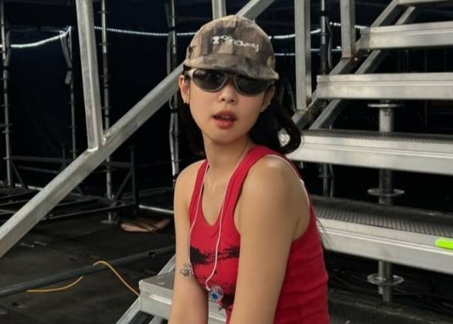 블랙핑크 멤버 제니가 ‘몽벨’ 선글라스를 착용했다. 제니 인스타그램 캡쳐