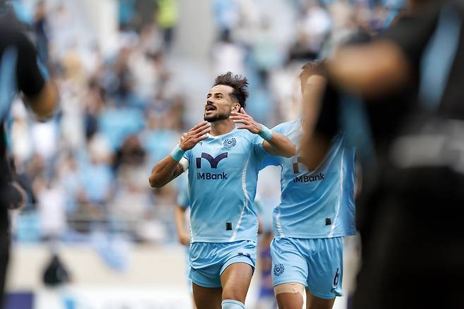 어시스트 11개로 도움왕 경쟁에서 우위를 점한 대구 세징야는 다시 한 번 강등 위기에 처한 팀을 구해야 한다. 사진제공｜한국프로축구연맹