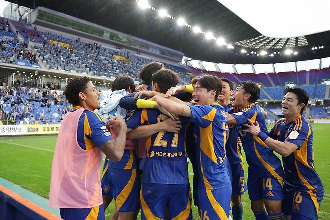 울산문수축구경기장/ K리그1/ 울산HDFC vs 광주FC/ 단체/ 사진 김정수