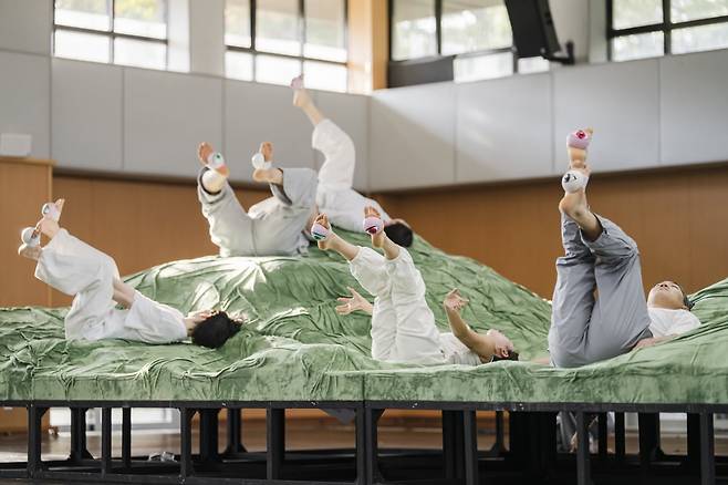 2025 안무가 프로젝트 중 박수윤 안무가의 '죽 페스' 시연 장면./사진=국립극장