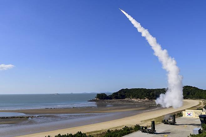 LIG Nex1's medium-range surface-to-air missiles (M-SAM), also known as Skybolts, are being fired during a military exercise in Korea in 2024. [LIG NEX1]