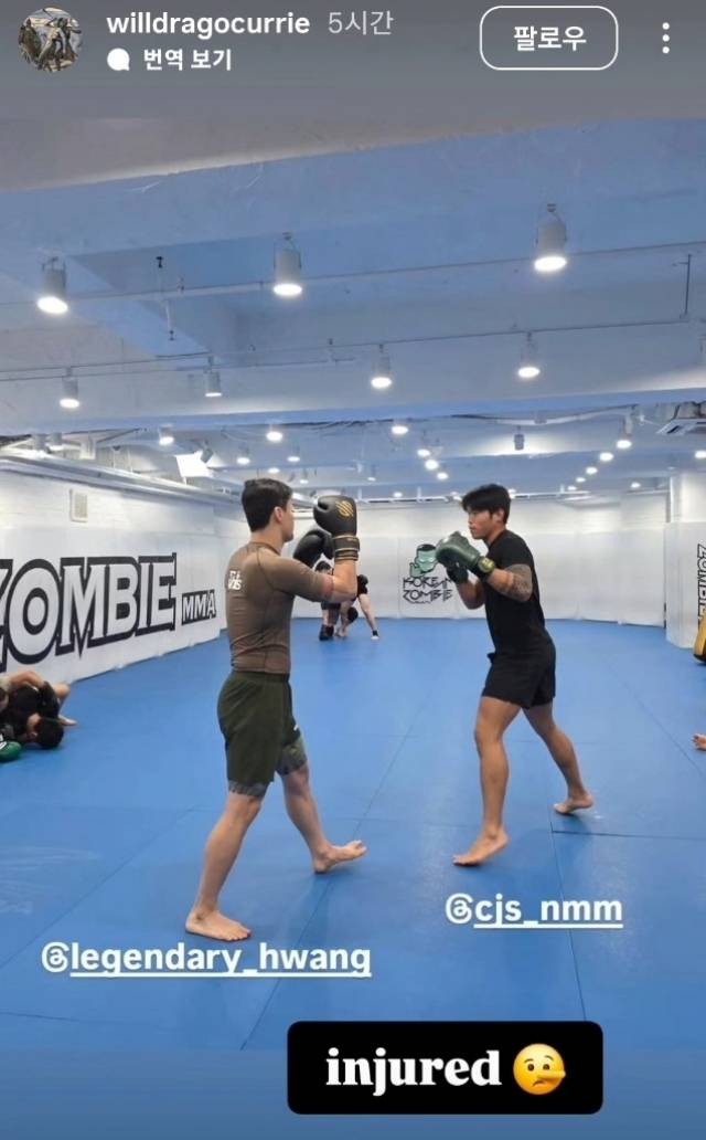 커리는 황인수가 ‘야차’ 최준서와 스파링하는 사진을 게시, ‘거짓말의 대명사’ 피노키오 이모티콘을 함께 넣었다. ‘injured’라는 문구도 있었던 것을 생각하면 황인수가 부상으로 나설 수 없다는 것에 대해 믿지 않는 모습이었다. 사진=윌 커리 SNS