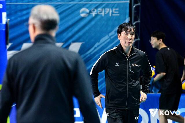 OK저축은행 신영철 감독./KOVO