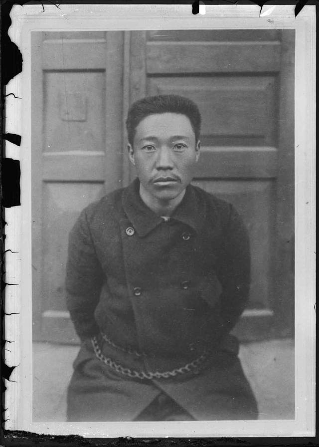 하얼빈 일본총영사관에서 1909년 10월27일 오전 찍힌 것으로 추정되는 안중근 의사. 국사편찬위원회