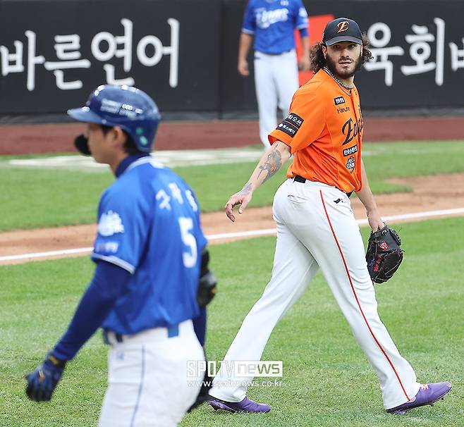 ▲ 구자욱 폰세 ⓒ곽혜미 기자