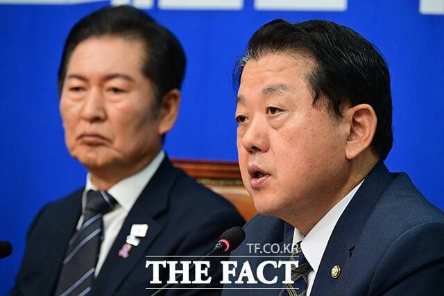 당을 대표해 재외국민안전대책단으로 캄보디아에 다녀왔던 김 최고위원이 20일 국회에서 열린 최고위원회의에서 "국민의힘과 극우 세력들은 정치쇼로 폄하하고 있다"라며 불쾌감을 드러냈다. /남윤호 기자