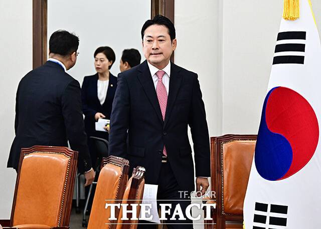 장동혁 국민의힘 대표가 이재명 정부가 내놓은 10·15 부동산 대책에 대해 "주거 안정이 아닌, 주거 파괴 정책"이라고 직격했다. /국회=배정한 기자