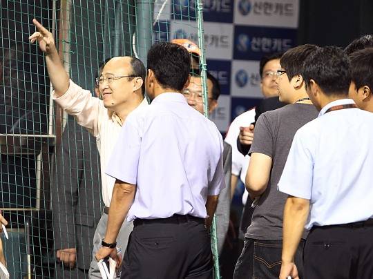 "김태균 잡아올게!". 사진[연합뉴스]