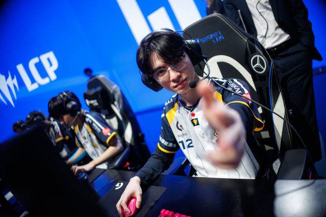 라이엇게임즈 플리커.