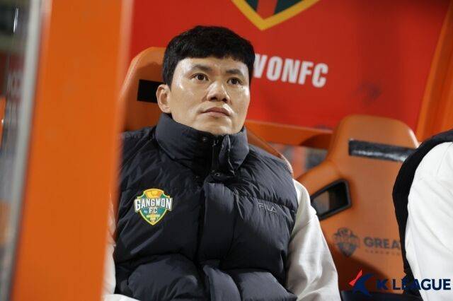 정경호 강원FC 감독/한국프로축구연맹