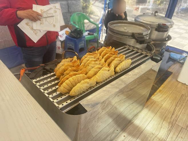 27일 광주 서구 풍암동 내 한 붕어빵 노점. /임지섭 기자 ljs@namdonews.com