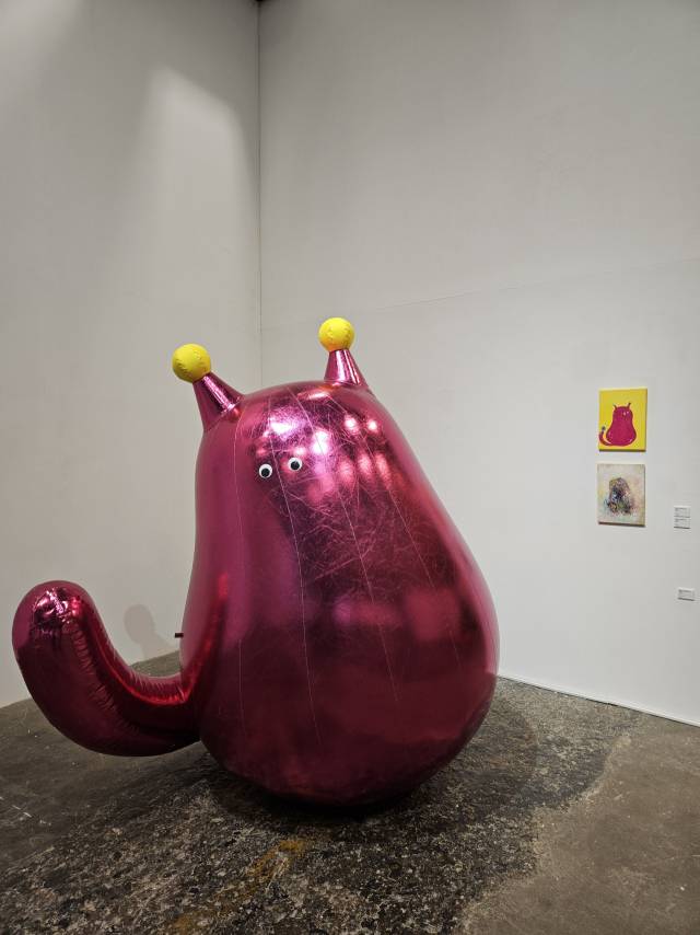 이정윤 작가의 액체고양이는 책 속에서 막 튀어나온 듯 생생하게 다가온다. 김효정 기자