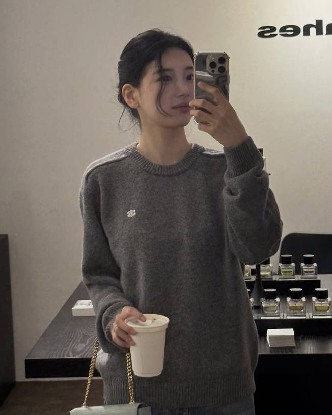 인스타그램 @skuukzky