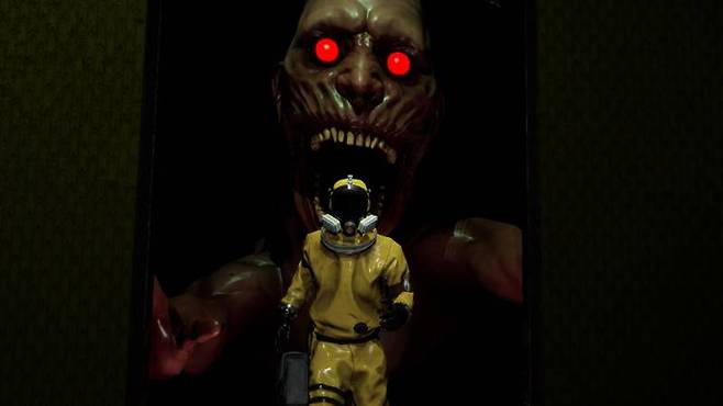 리셀컴퍼니와 백룸의 장점을 합친 게임