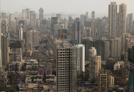 Skyline in Mumbai, India, on May 5 [REUTERS/FRANCIS MASCARENHAS]