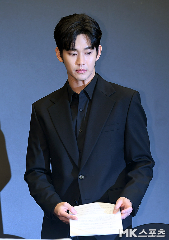 배우 김수현 측 법률대리인 법무법인 필 고상록 변호사가 ‘가로세로연구소’ 김세의와 故 김새론 측 주장을 반박하며, 폭로 자료 근거를 공개하라고 요구했다. / 사진 = 천정환 기자