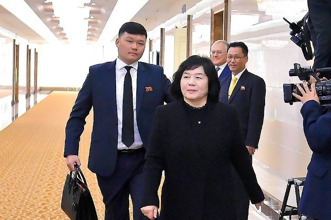 최선희 북한 외무상이 러시아와 벨라루스 외무성의 초청으로 이들 국가를 각각 방문하기 위해 26일 전용기로 평양을 출발했다. 연합뉴스