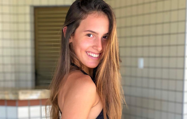 브라질에서 많은 팔로워를 보유한 한 20대 여성 인플루언서가 마약 밀매, 자금 세탁을 하는 조직의 두목으로 지목돼 경찰에 붙잡히는 충격적인 일이 발생했다. 인스타그램 캡처