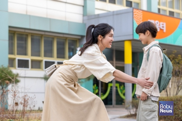 내년부터 '육아기 10시 출근제'가 새롭게 도입되고, 육아기 근로시간 단축 제도의 급여 상한액도 인상된다. ⓒ베이비뉴스