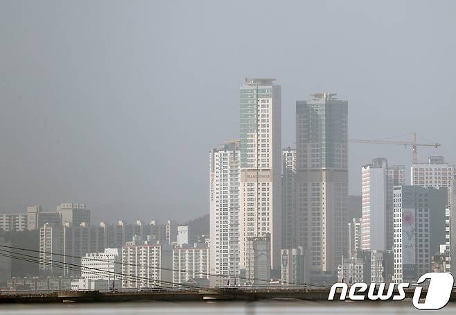 울산 도심 내 아파트 단지 모습. 뉴스1 ⓒ News1 이윤기 기자