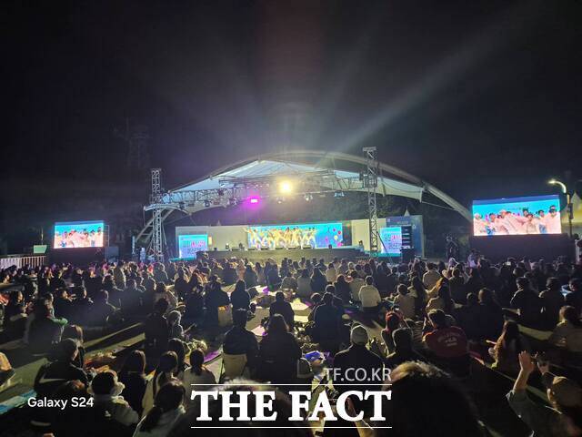 '당진 댄스&뮤직 페스티벌'이 25~26일 양일간 삽교호관광지 바다공원 일원에서 개최됐다. /당진시