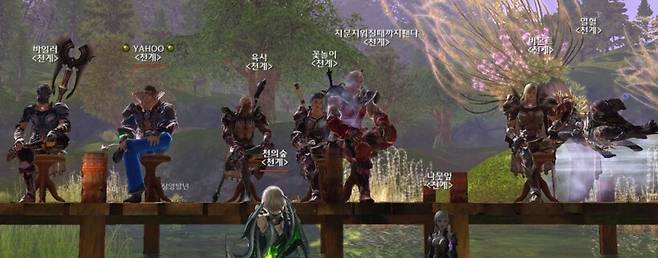 ▲ 쌍 은장도를 먹었던 카사카 서버 '지문지워질때까지팬다'