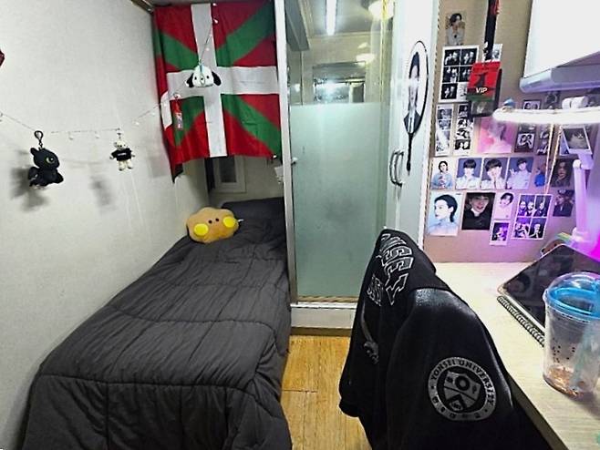 Ines Bengochea's gosiwon (small, affordable single-room housing) room [INES BENGOCHEA]