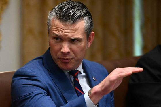 U.S. Defense Secretary Pete Hegseth speaks during a meeting in the Cabinet Room of the White House in Washington on Aug. 26. [AFP/YONHAP]